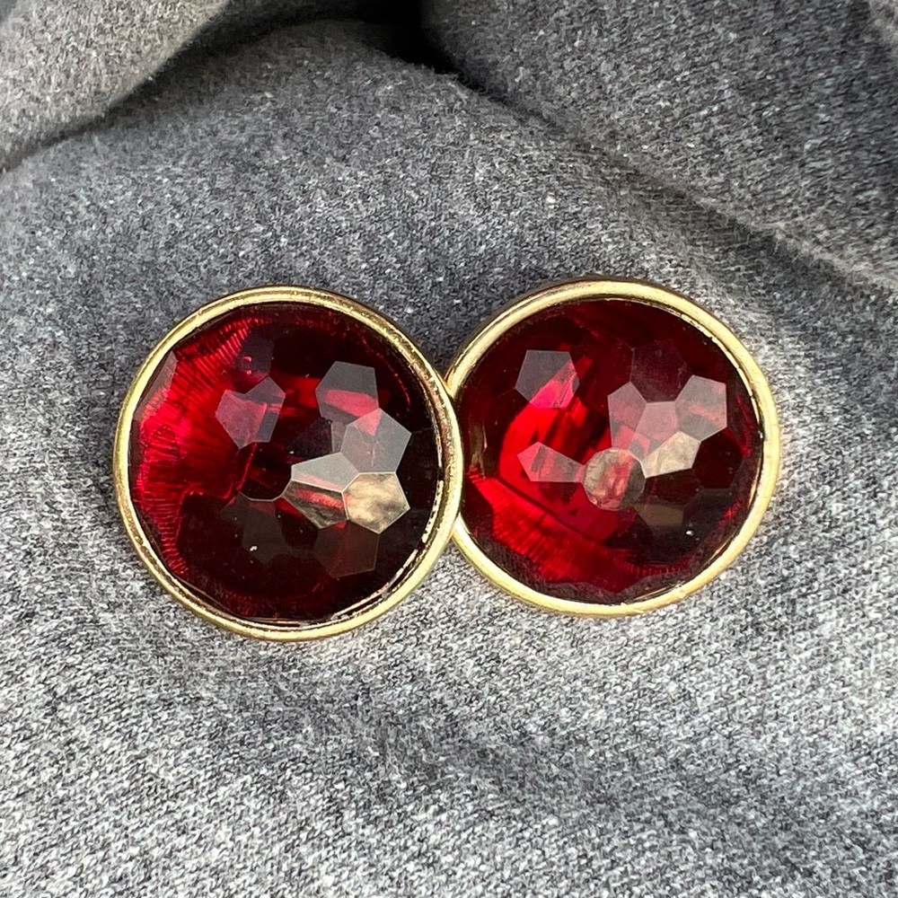 Vintage Garnet Cabochon Clip Earrings er1 - Picture 3 of 9